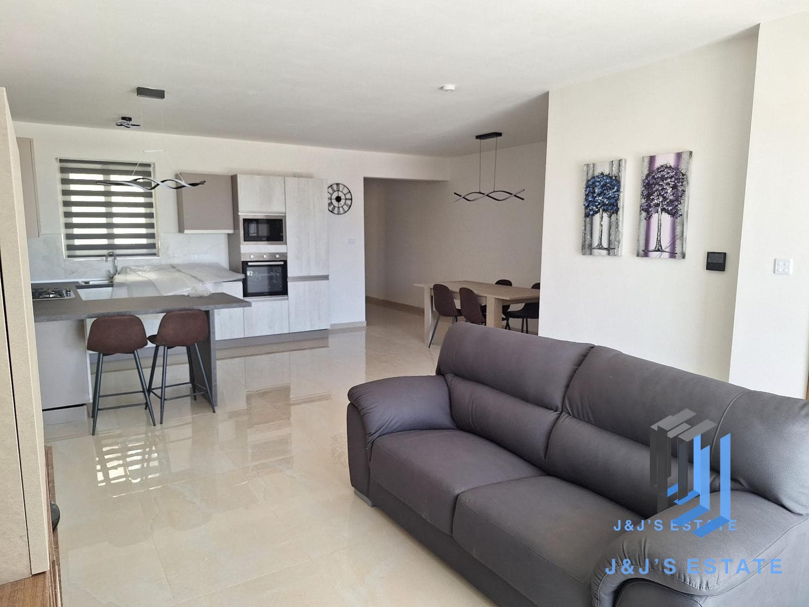 Spacious 3-Bedroom Apartment in Balzan · 2
