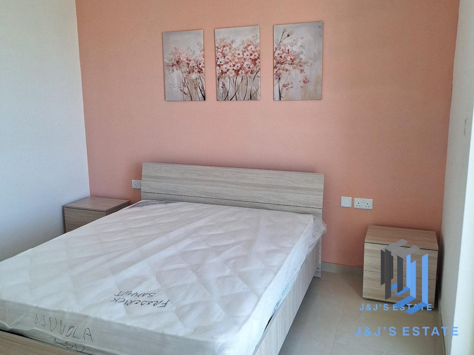 Spacious 3-Bedroom Apartment in Balzan · 3