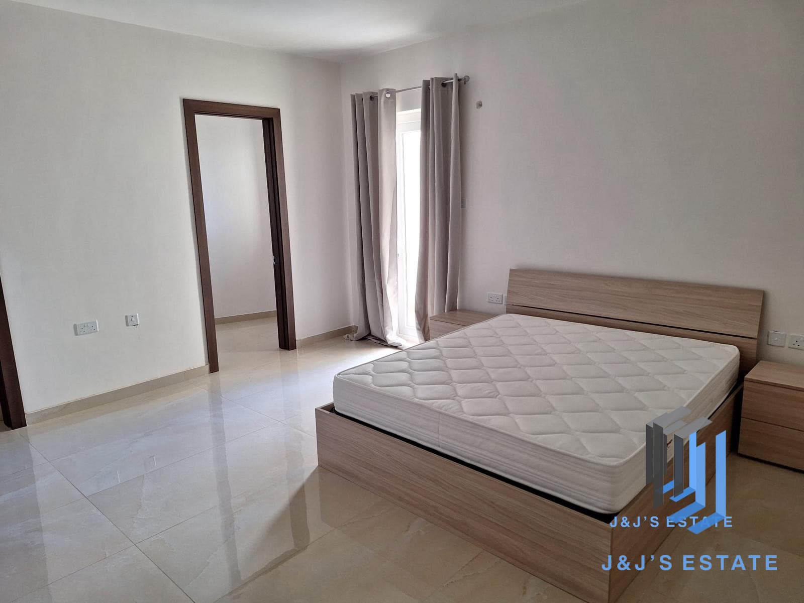 Spacious 3-Bedroom Apartment in Balzan · 7