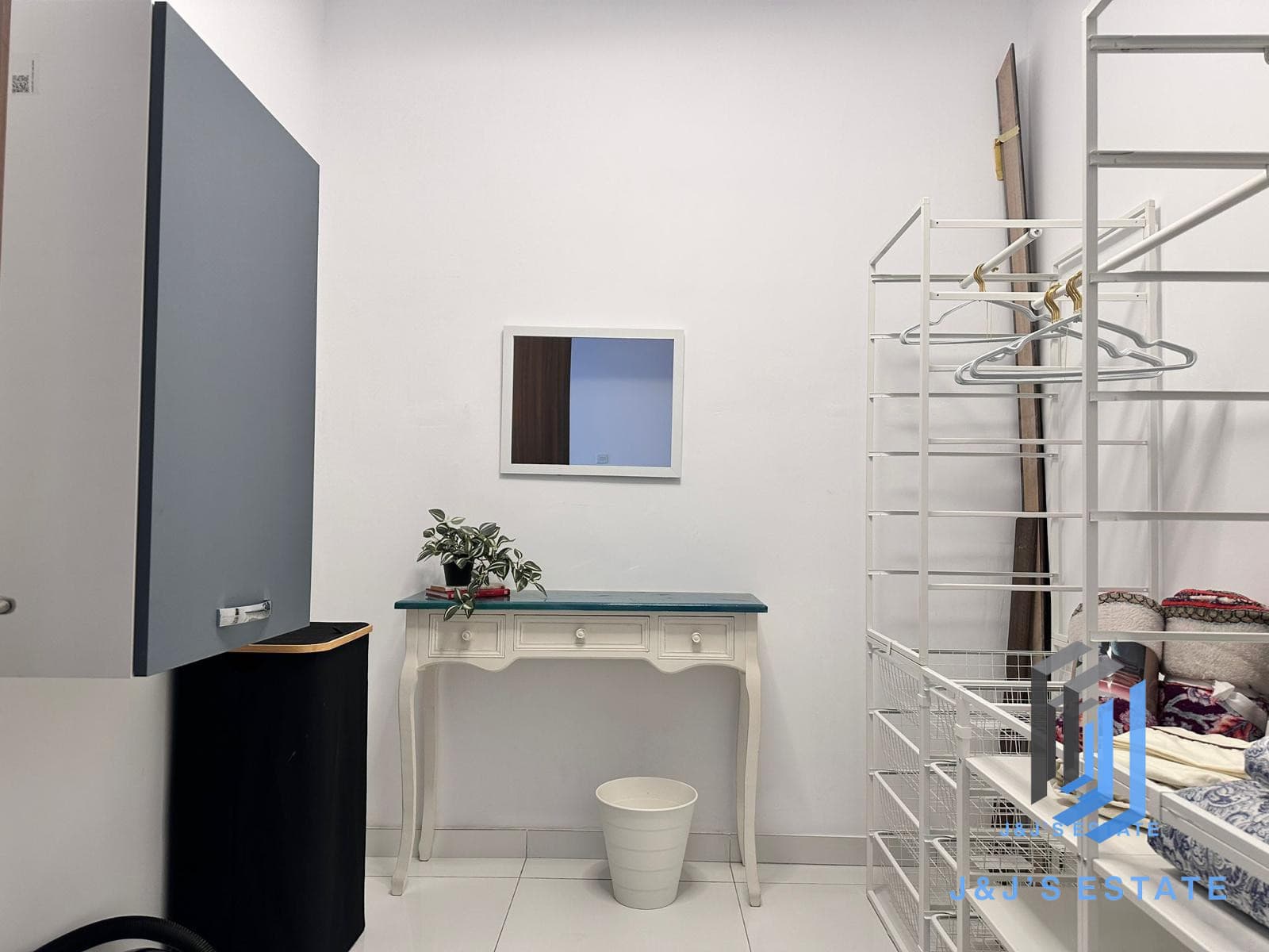 Modern 1-Bedroom Apartment in St Julian's · 9