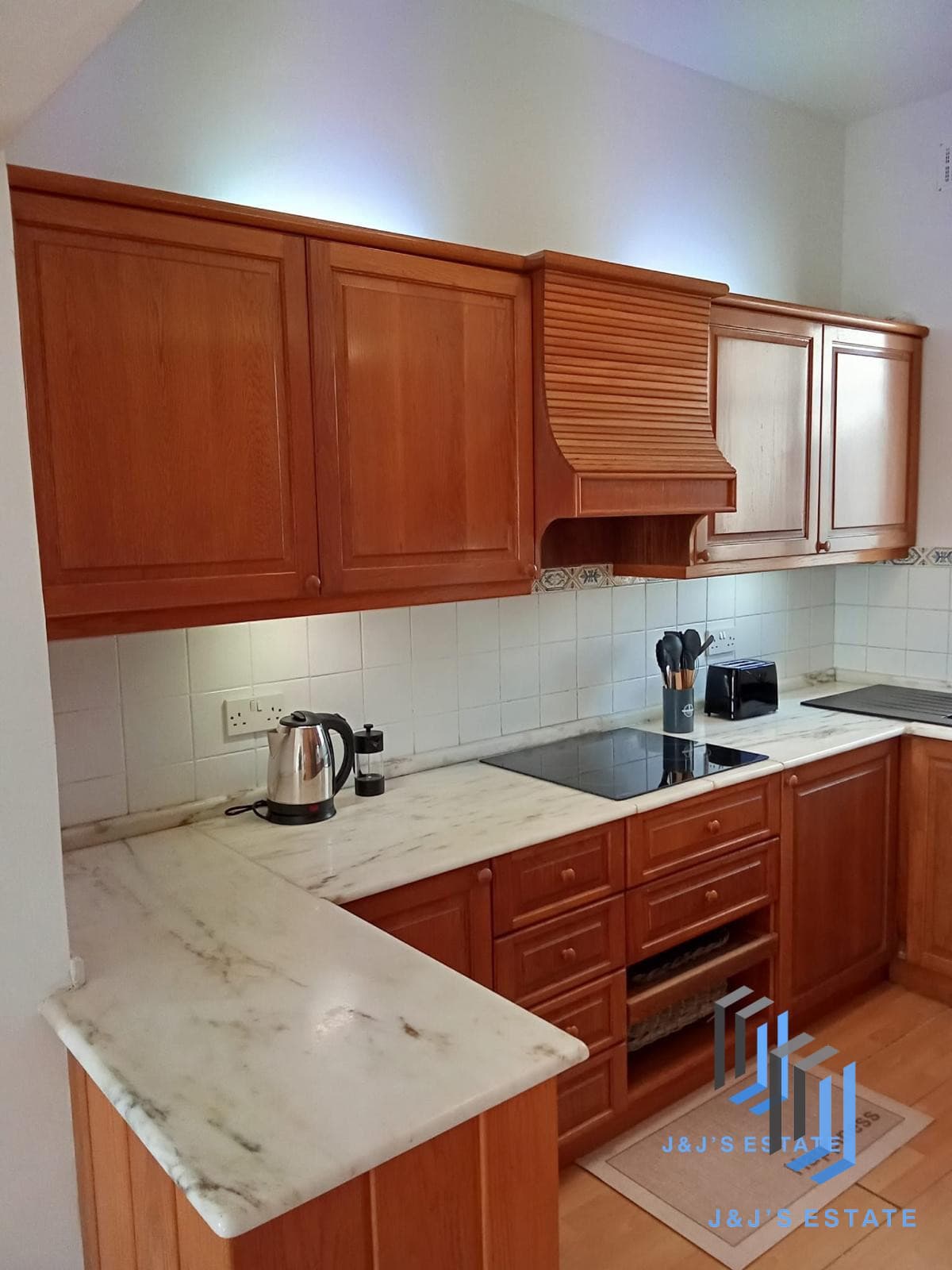 Modern 2-Bedroom Apartment in Swieqi · 5