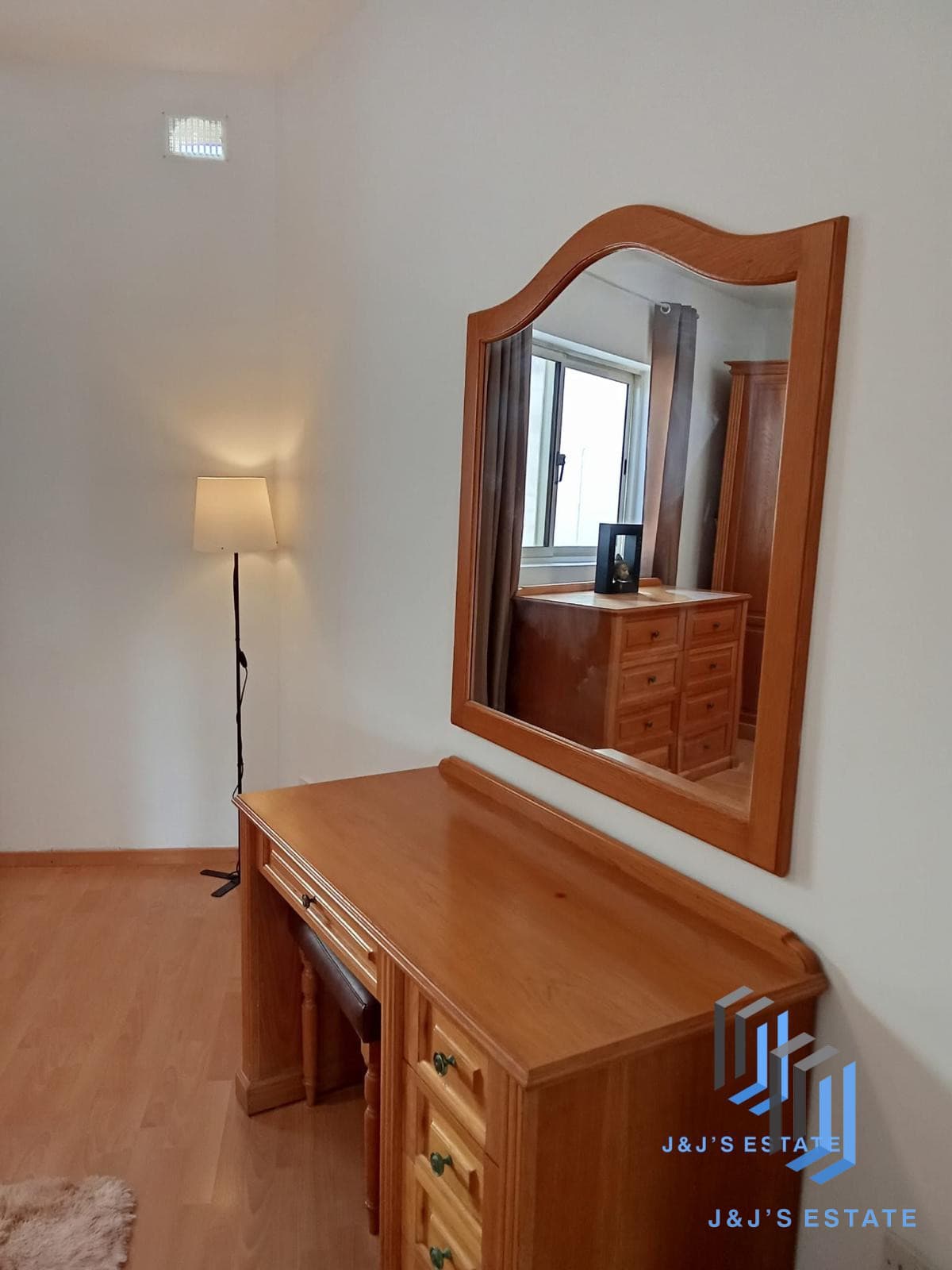Modern 2-Bedroom Apartment in Swieqi · 15