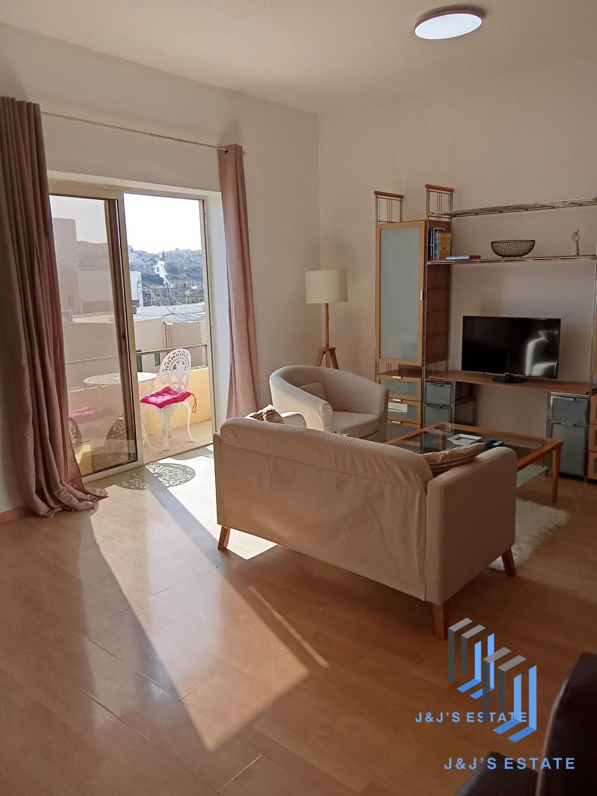 Modern 2-Bedroom Apartment in Swieqi · 21