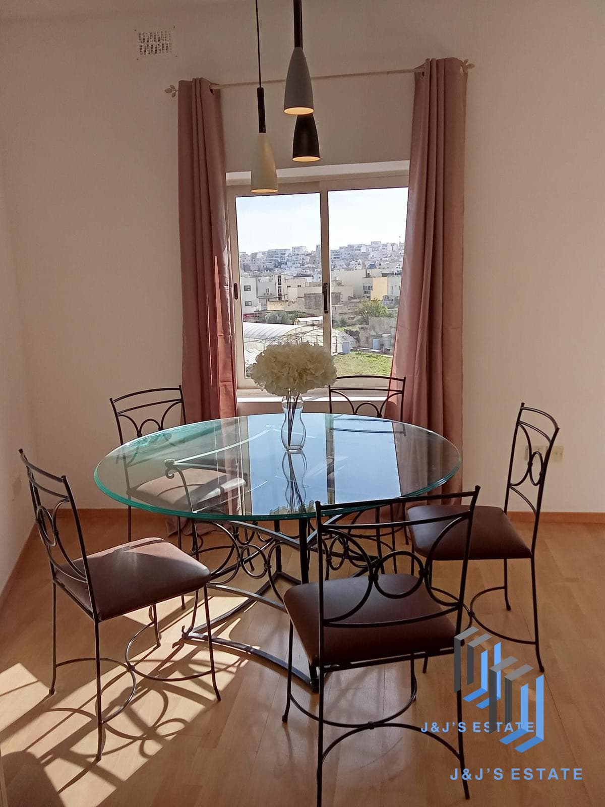 Modern 2-Bedroom Apartment in Swieqi · 24
