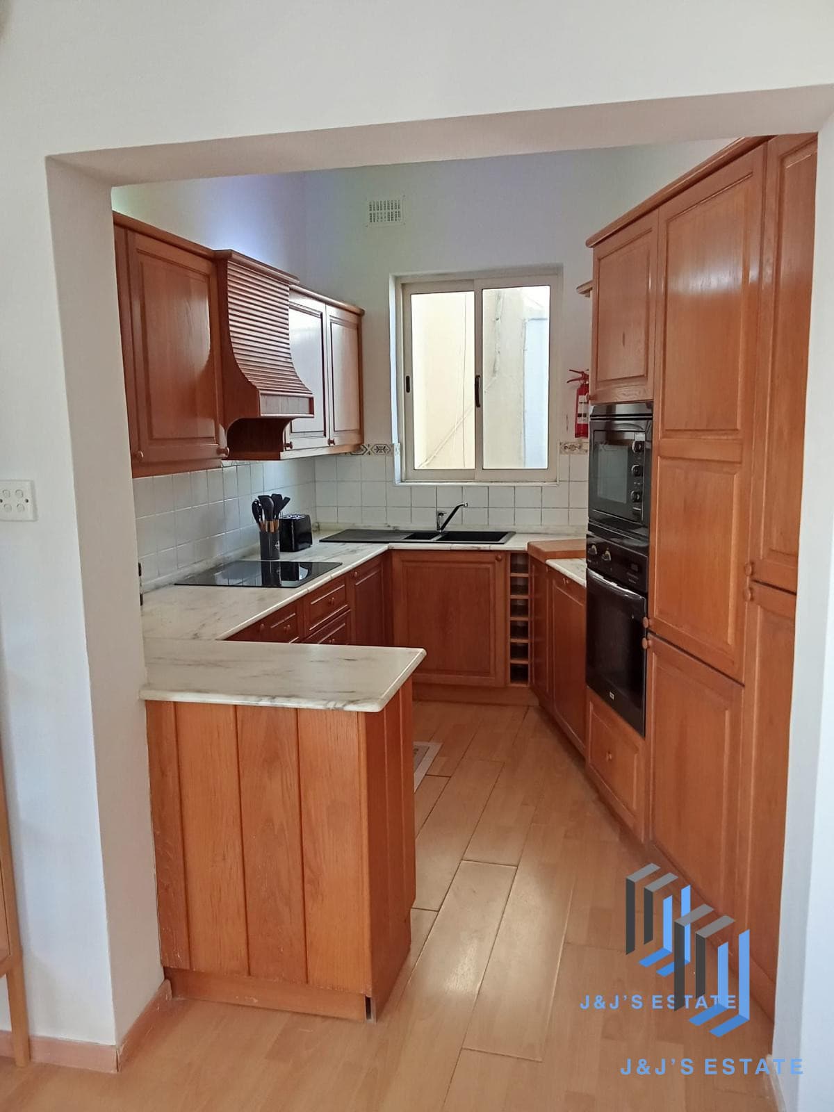 Modern 2-Bedroom Apartment in Swieqi · 25