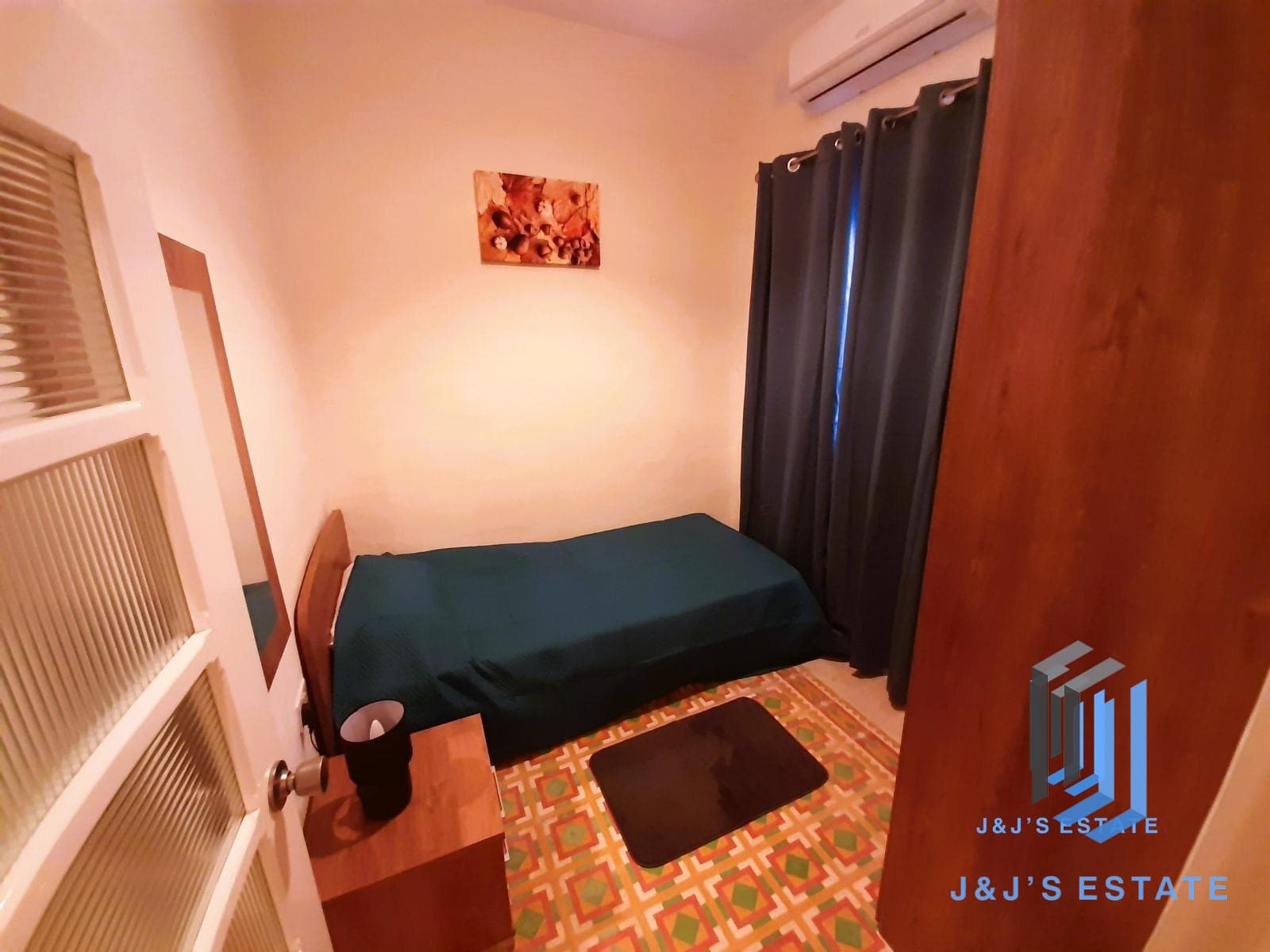 Spacious 3-Bedroom Apartment in Central Sliema · 8