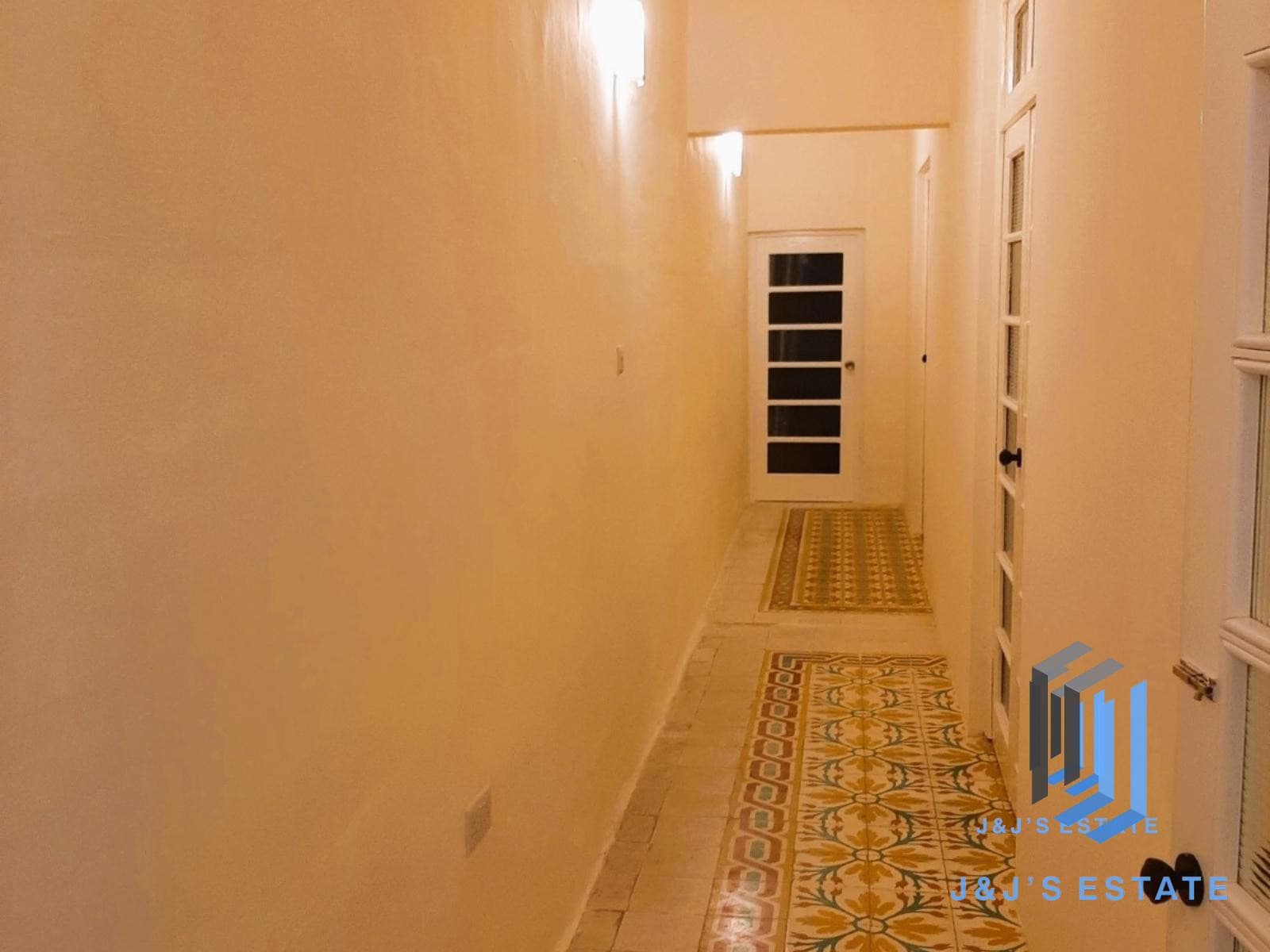 Spacious 3-Bedroom Apartment in Central Sliema · 15