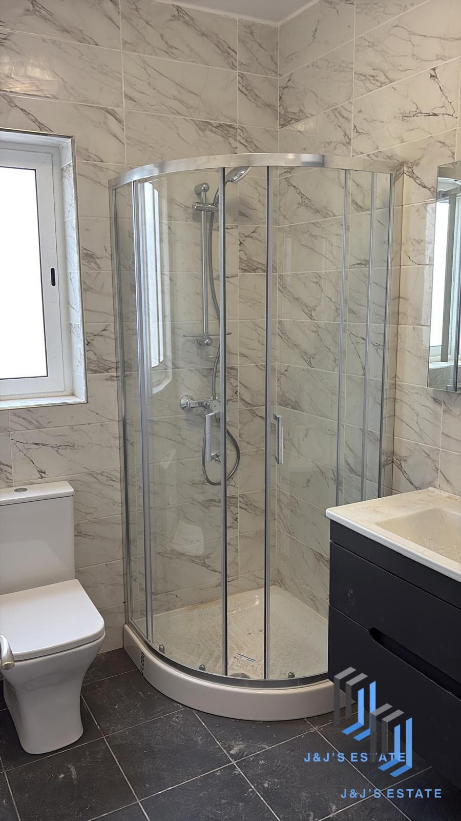 Modern 3-Bedroom Apartment in Birkirkara · 9