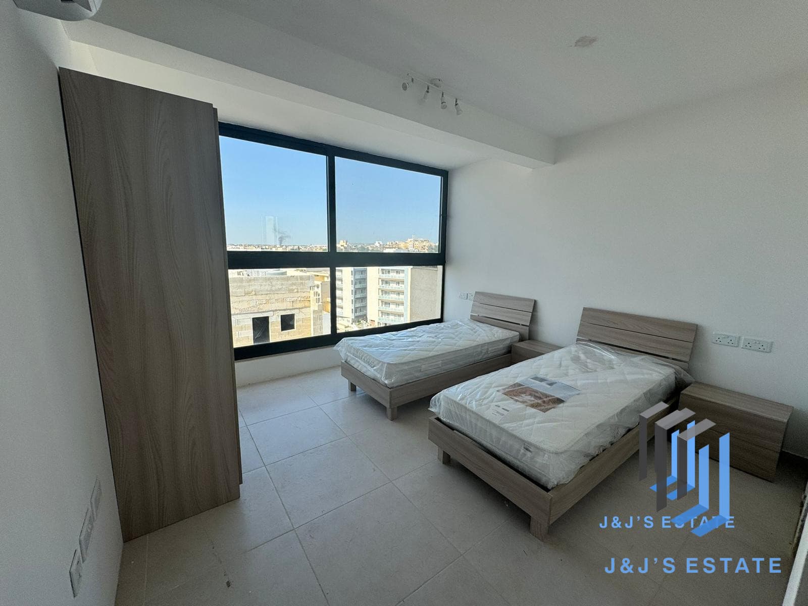 Newly Furnished 2-Bedroom Apartment in Msida · 4