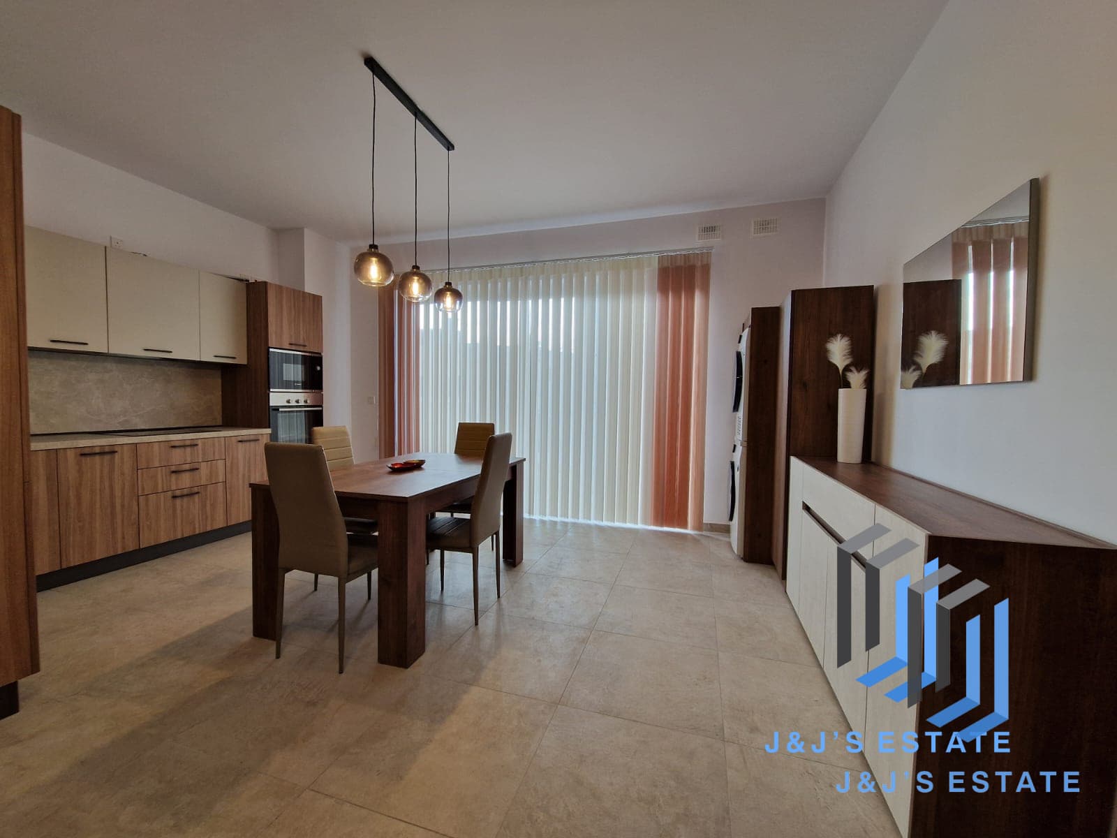 Fully Furnished Apartment with Three Bedrooms in Attard · 8