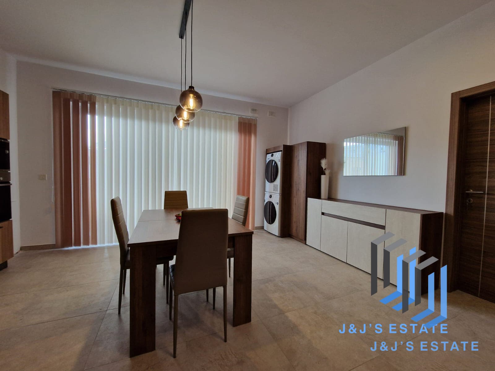 Fully Furnished Apartment with Three Bedrooms in Attard · 9
