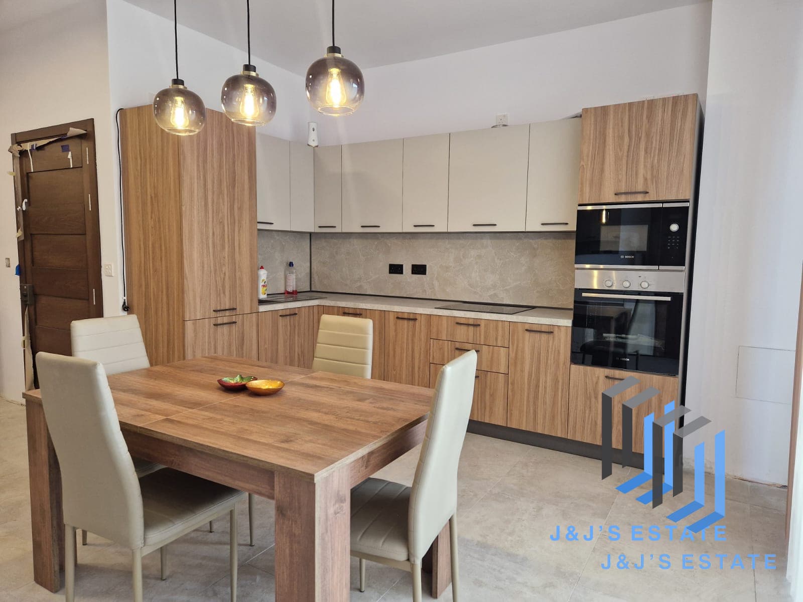Fully Furnished Apartment with Three Bedrooms in Attard · 10