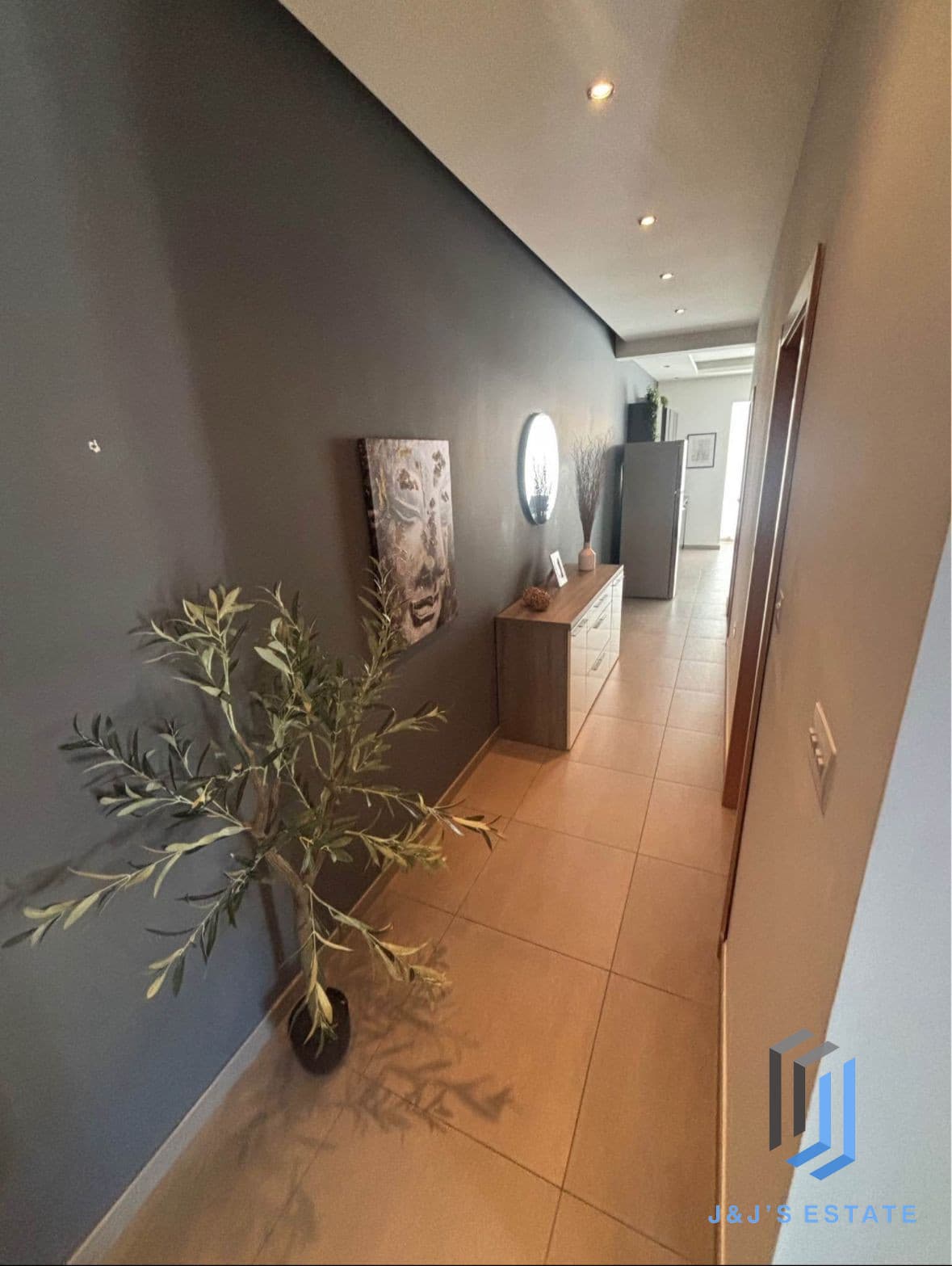 Fully Furnished Three Bedroom Apartment in Swieqi · 3
