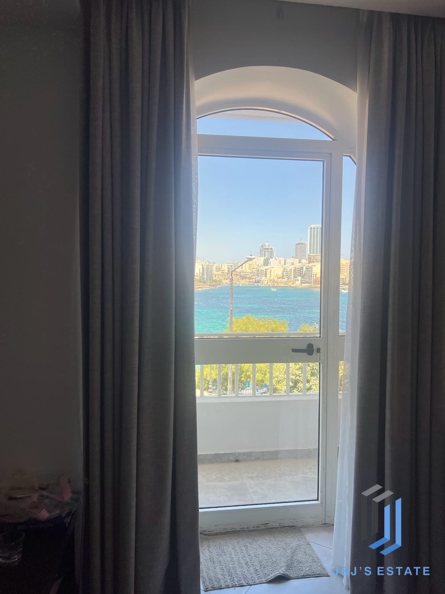 Modern Seafront 3-Bedroom Apartment with Car Space · 18