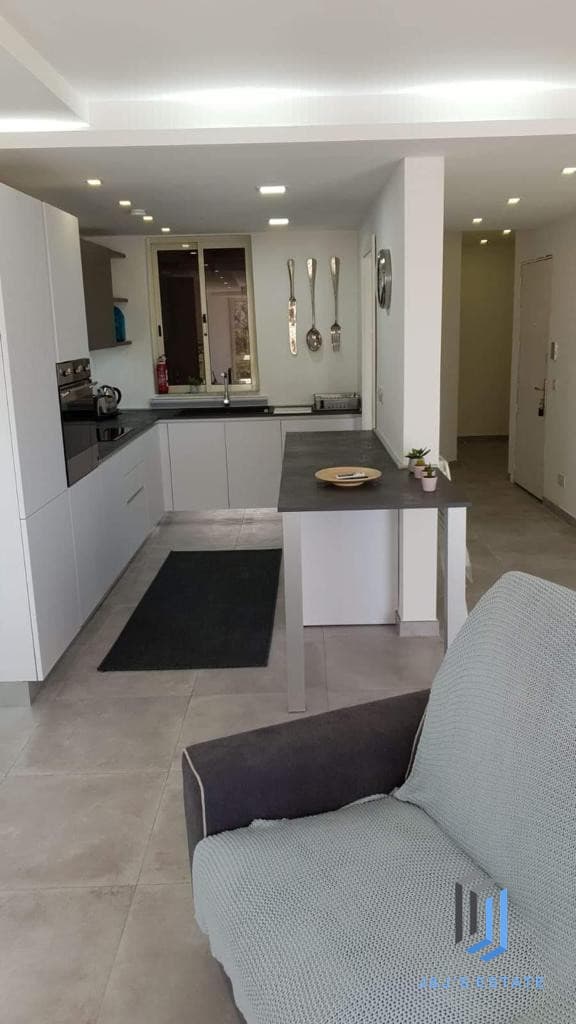 Modern Seafront 3-Bedroom Apartment with Car Space · 26