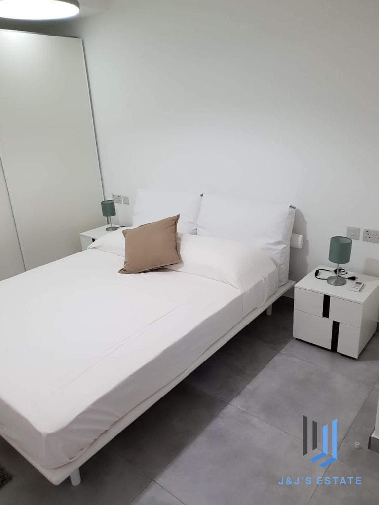 Modern Seafront 3-Bedroom Apartment with Car Space · 27