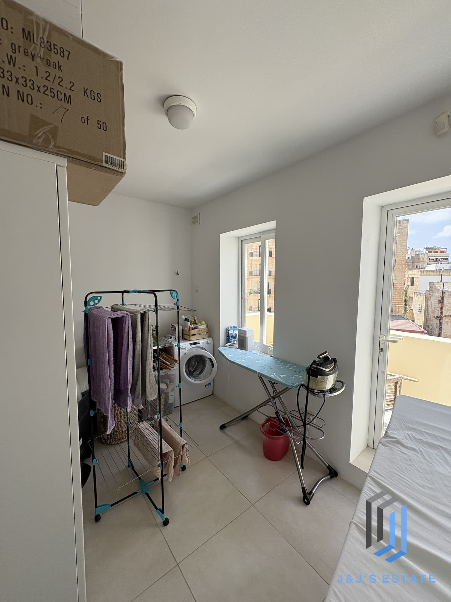 Elegant 4-Bedroom Townhouse with Courtyard and Roof Terrace in Sliema · 26