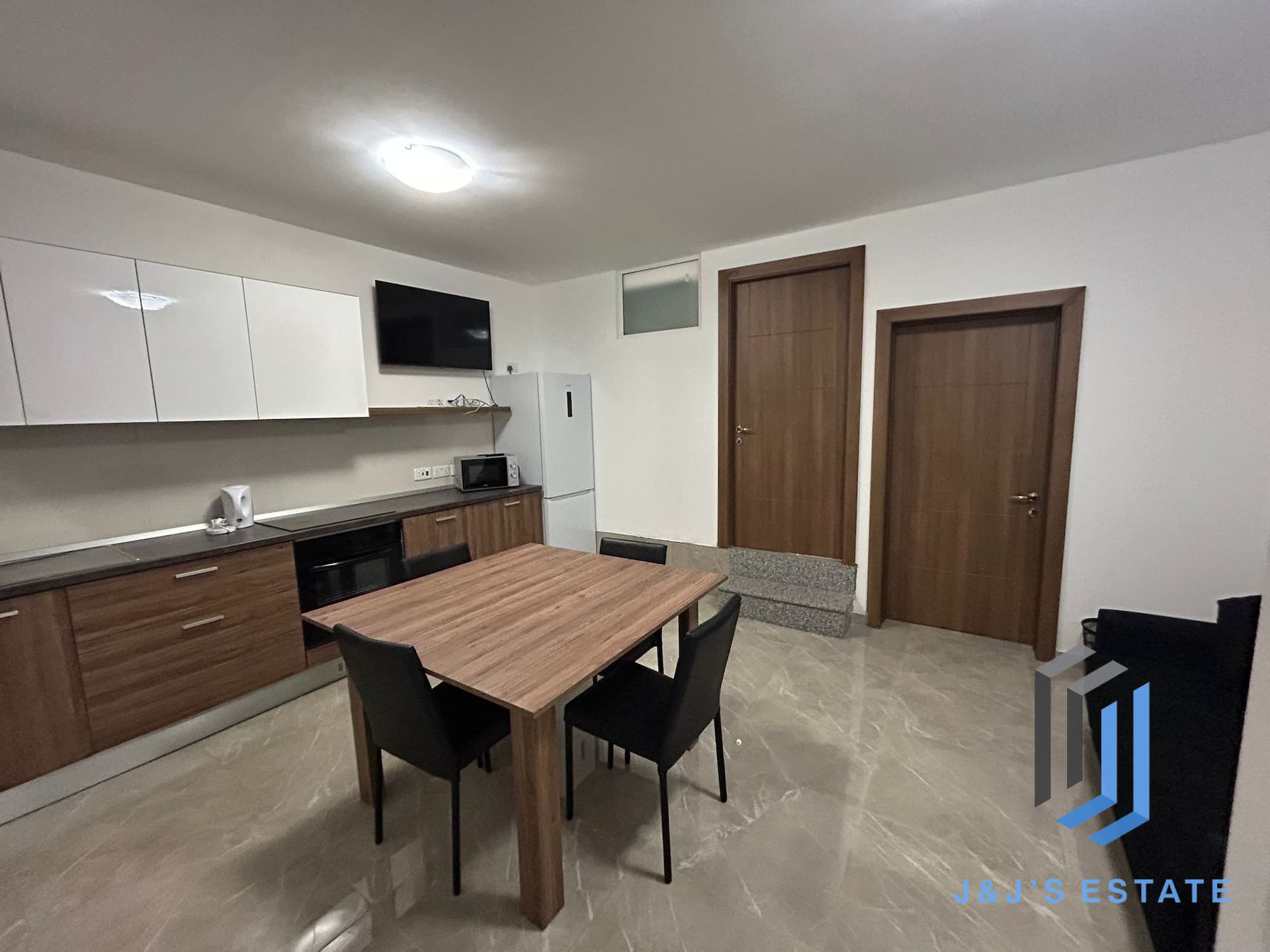 2 Bedroom Apartment in Swieqi