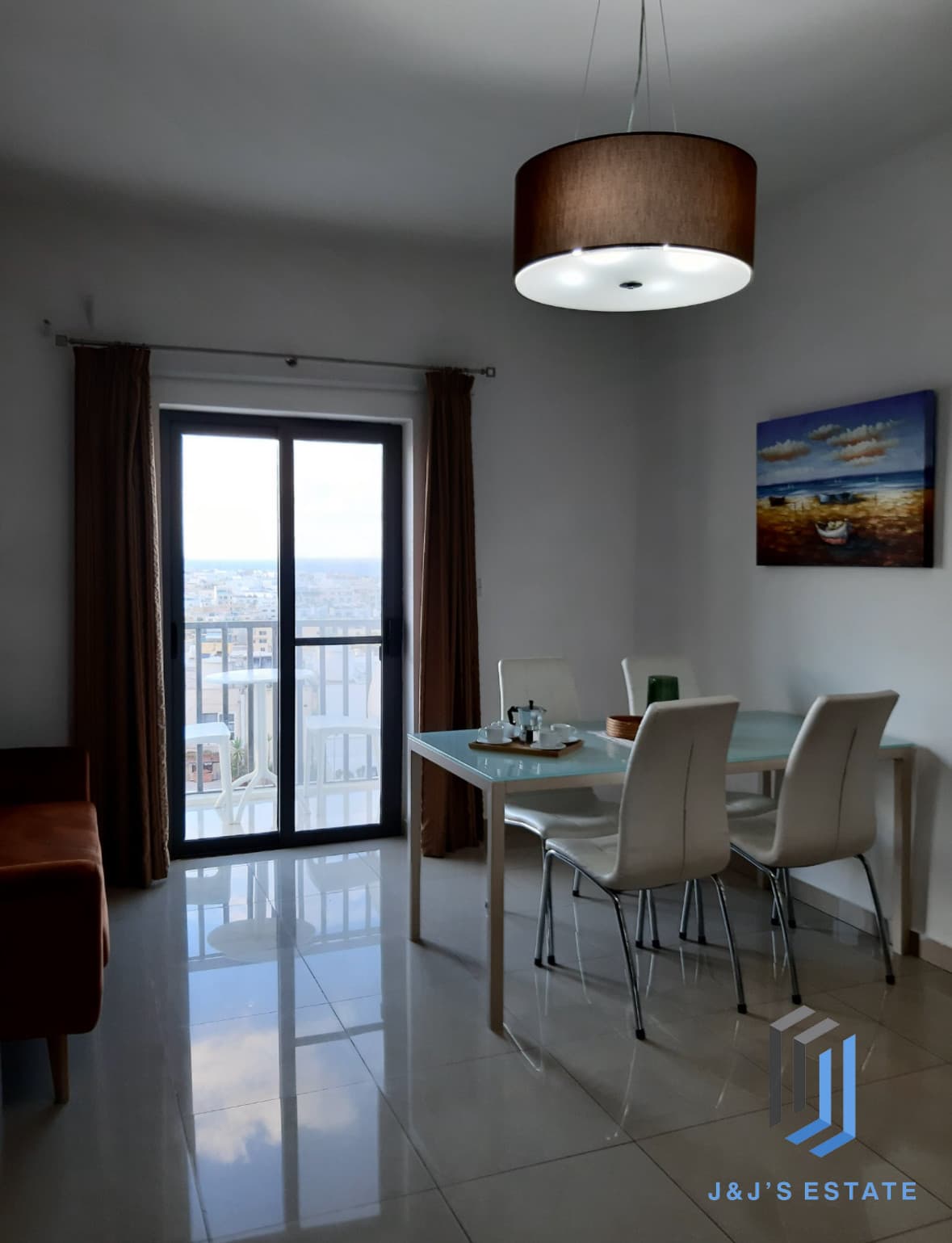 Modern Two Bedroom Apartment in St Julian's · 6