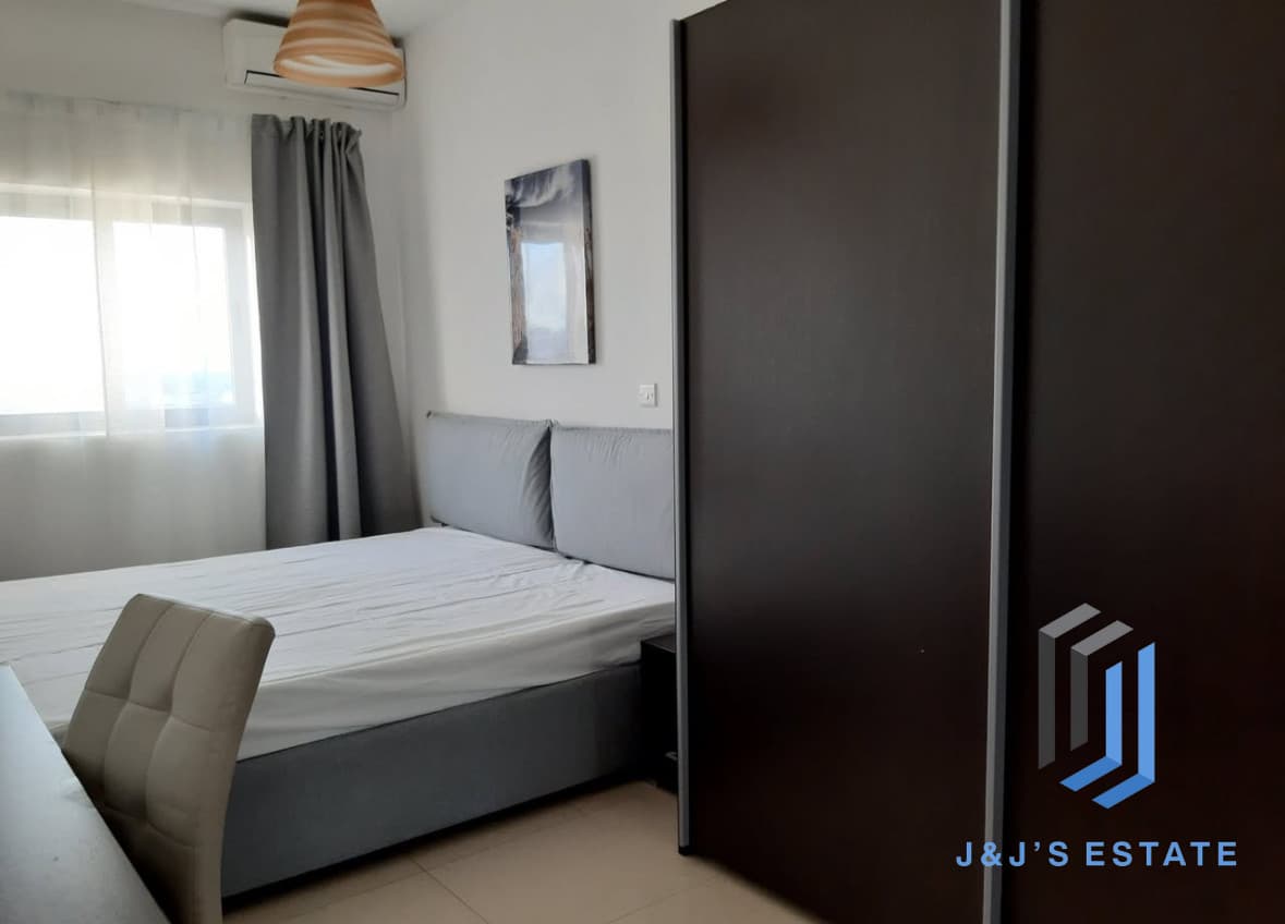 Modern Two Bedroom Apartment in St Julian's · 9