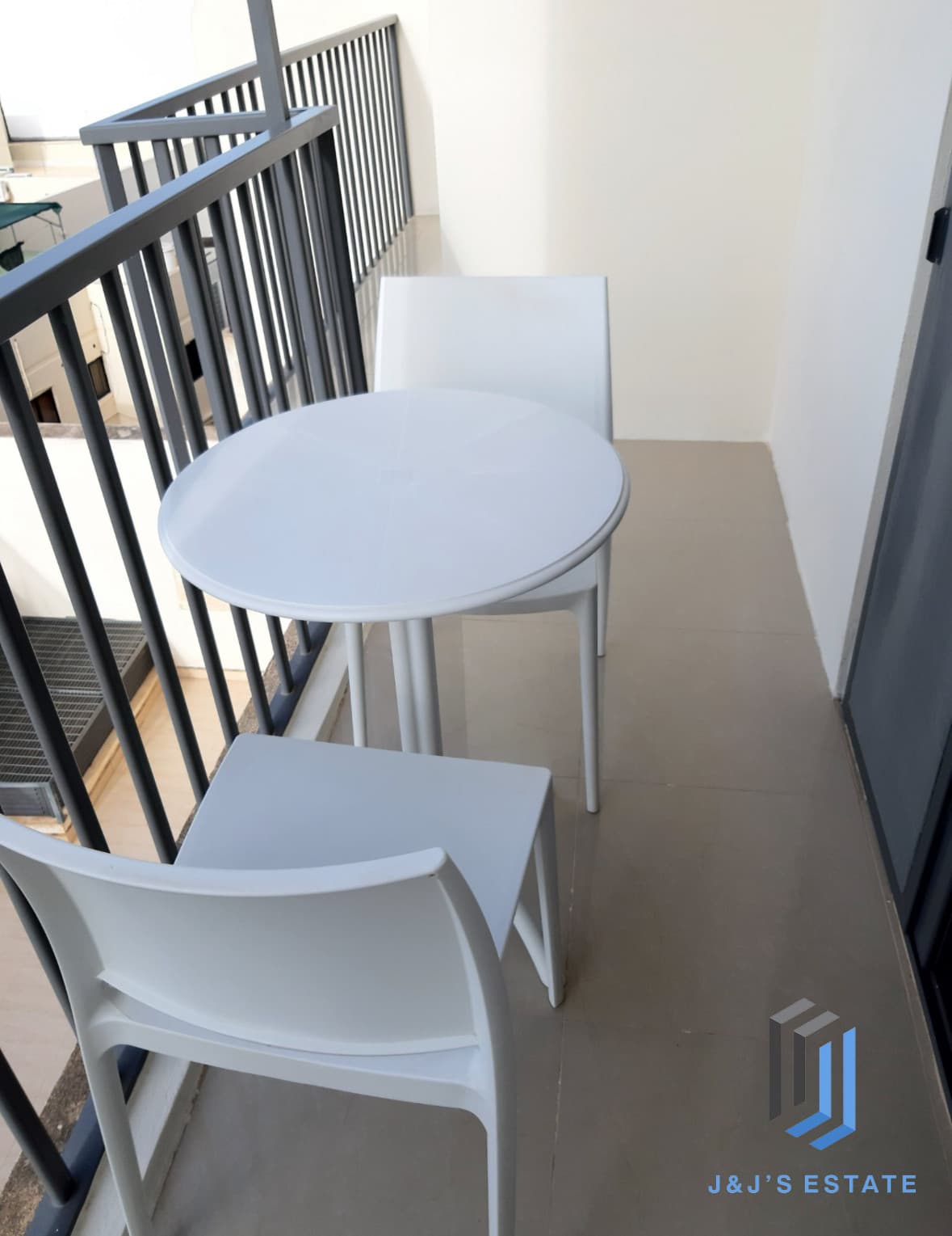 Modern Two Bedroom Apartment in St Julian's · 14