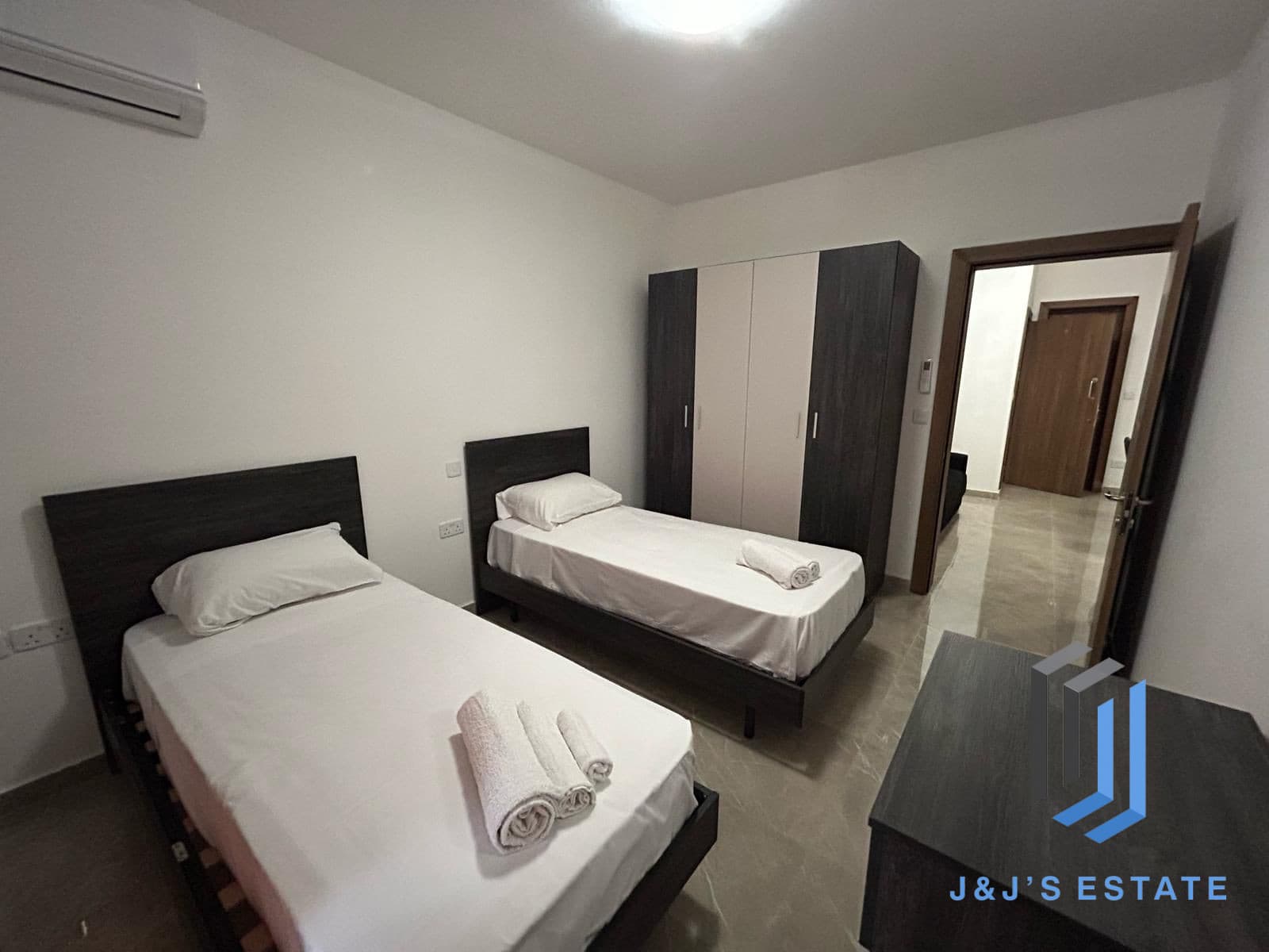 2 Bedroom Maisonette in Swieqi with Terrace · 3