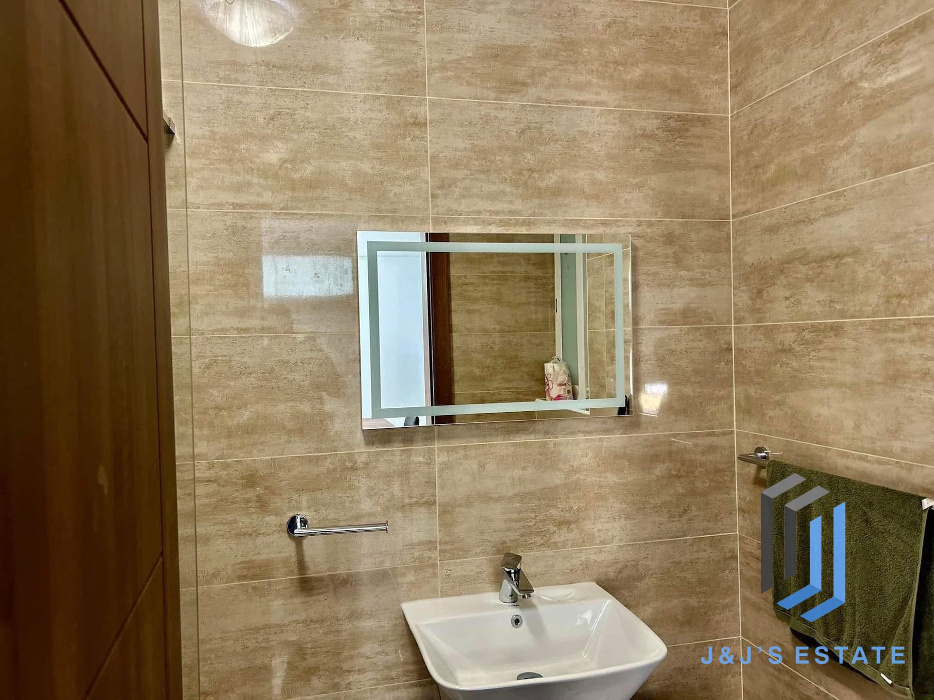 2 Bedroom Apartment Swieqi · 4