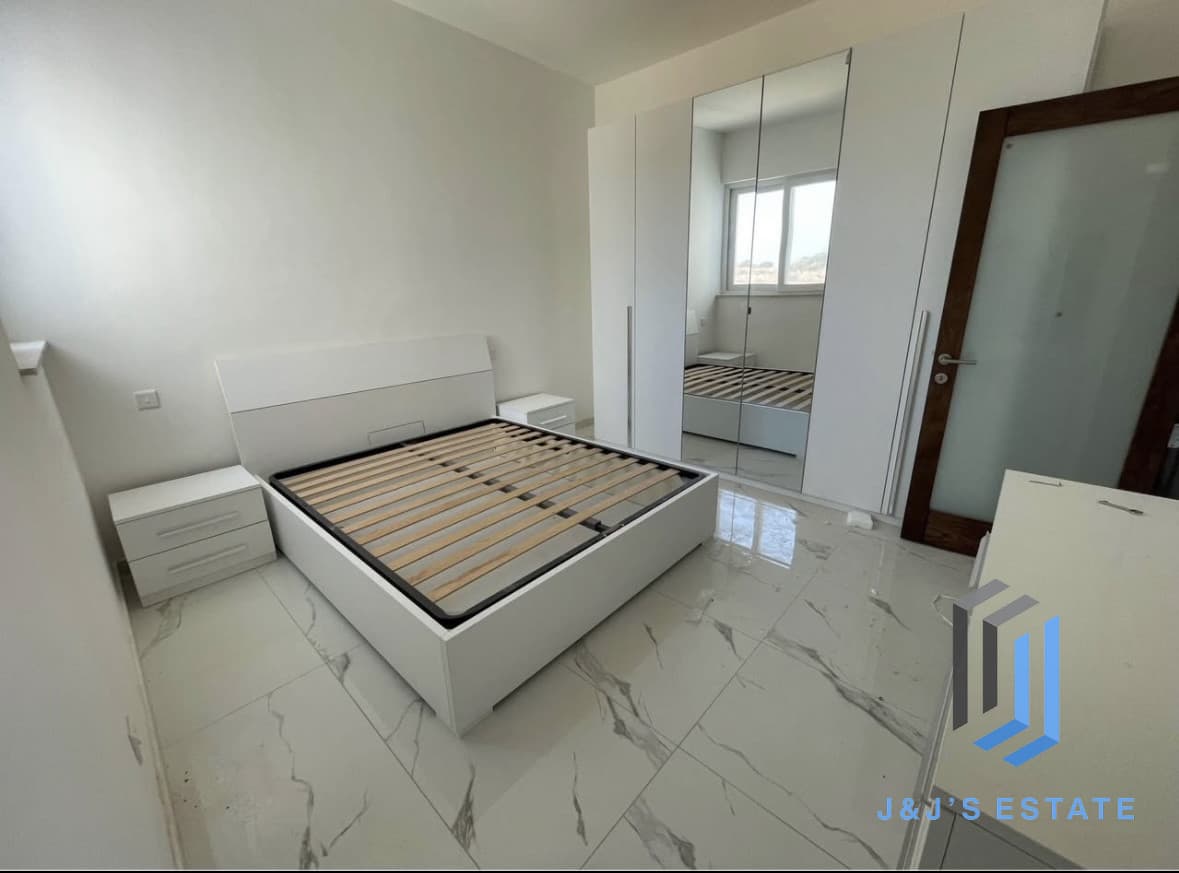 Fully Furnished Two Bedroom Apartment in Coastal Area · 4