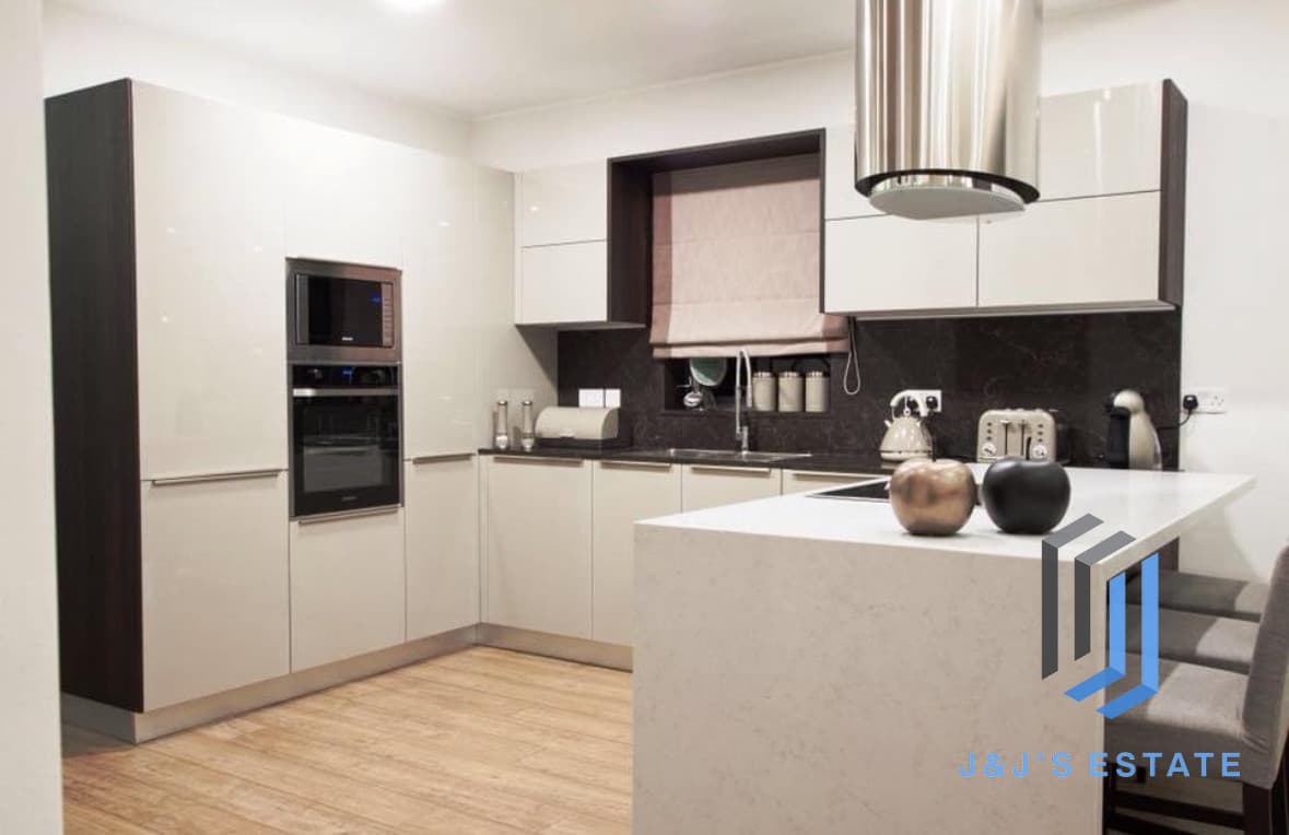 Fully furnished three-bedroom apartment in Gharghur, Naxxar · 7