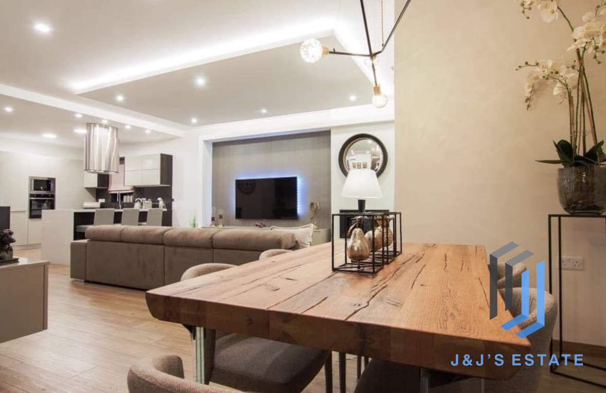 Fully furnished three-bedroom apartment in Gharghur, Naxxar · 1