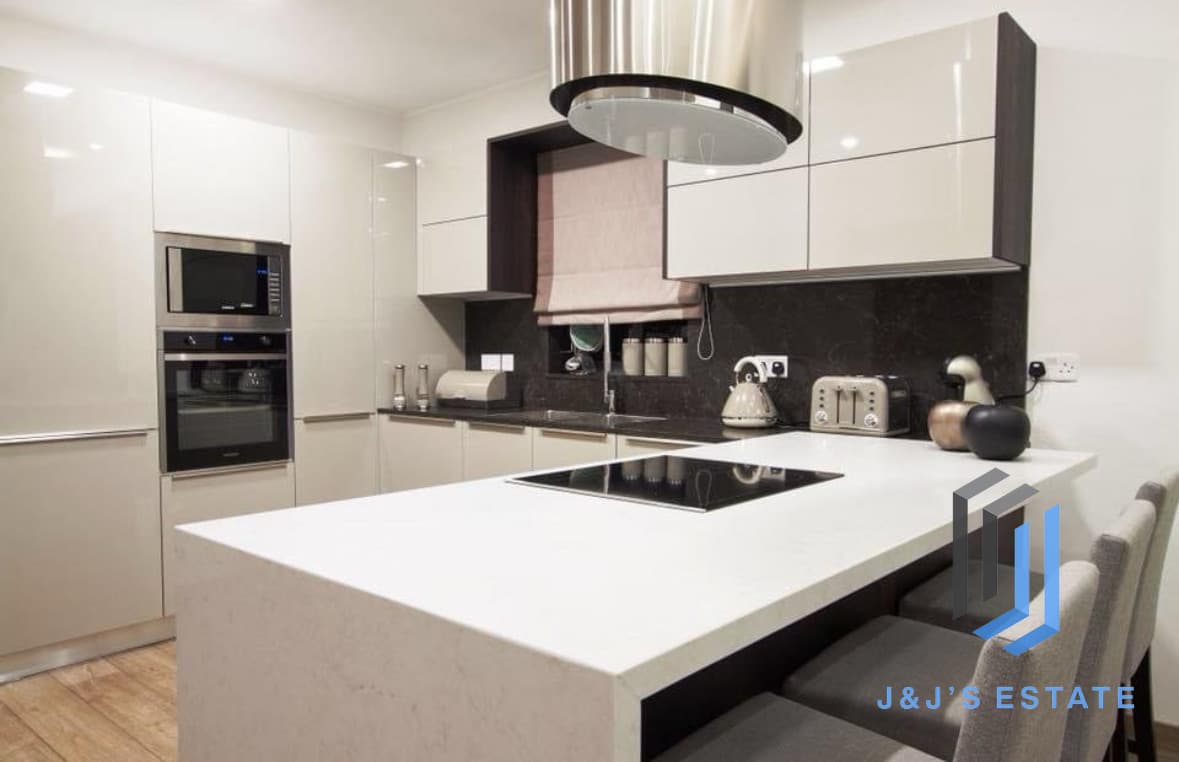 Fully furnished three-bedroom apartment in Gharghur, Naxxar · 8