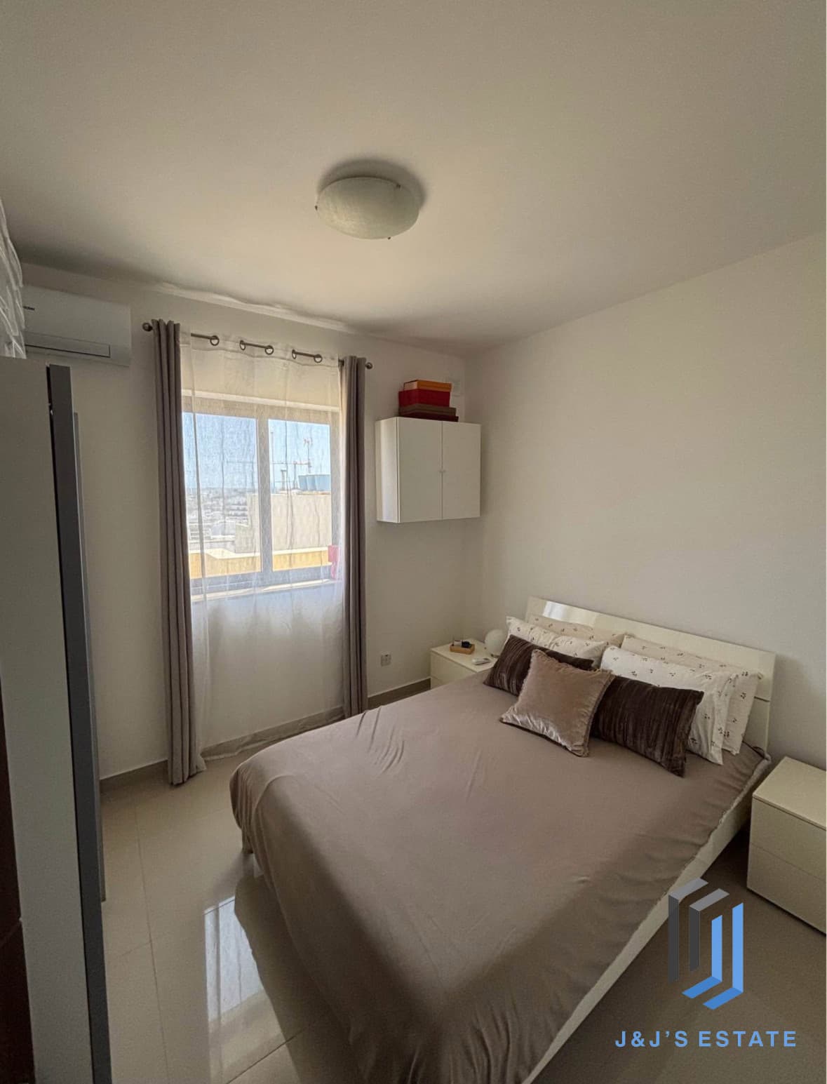 One Bedroom Apartment to Rent in Vibrant Sliema · 5