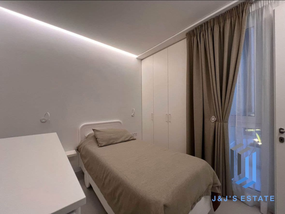 Brand New 2-Bedroom Maisonette · 5