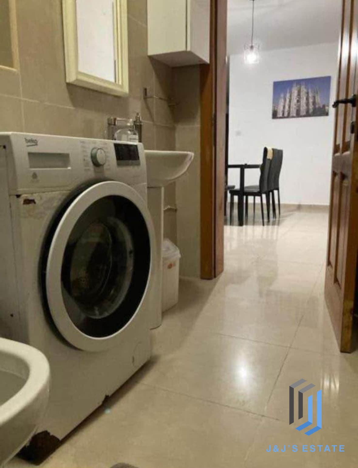 Fully Furnished Two Bedroom Apartment in Central Pieta · 9