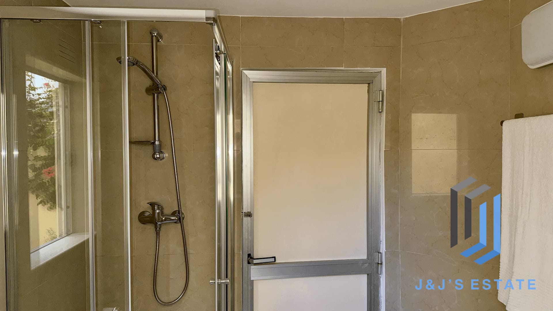 Fully Furnished Maisonette with One Bedroom in Lively St Julian's · 14