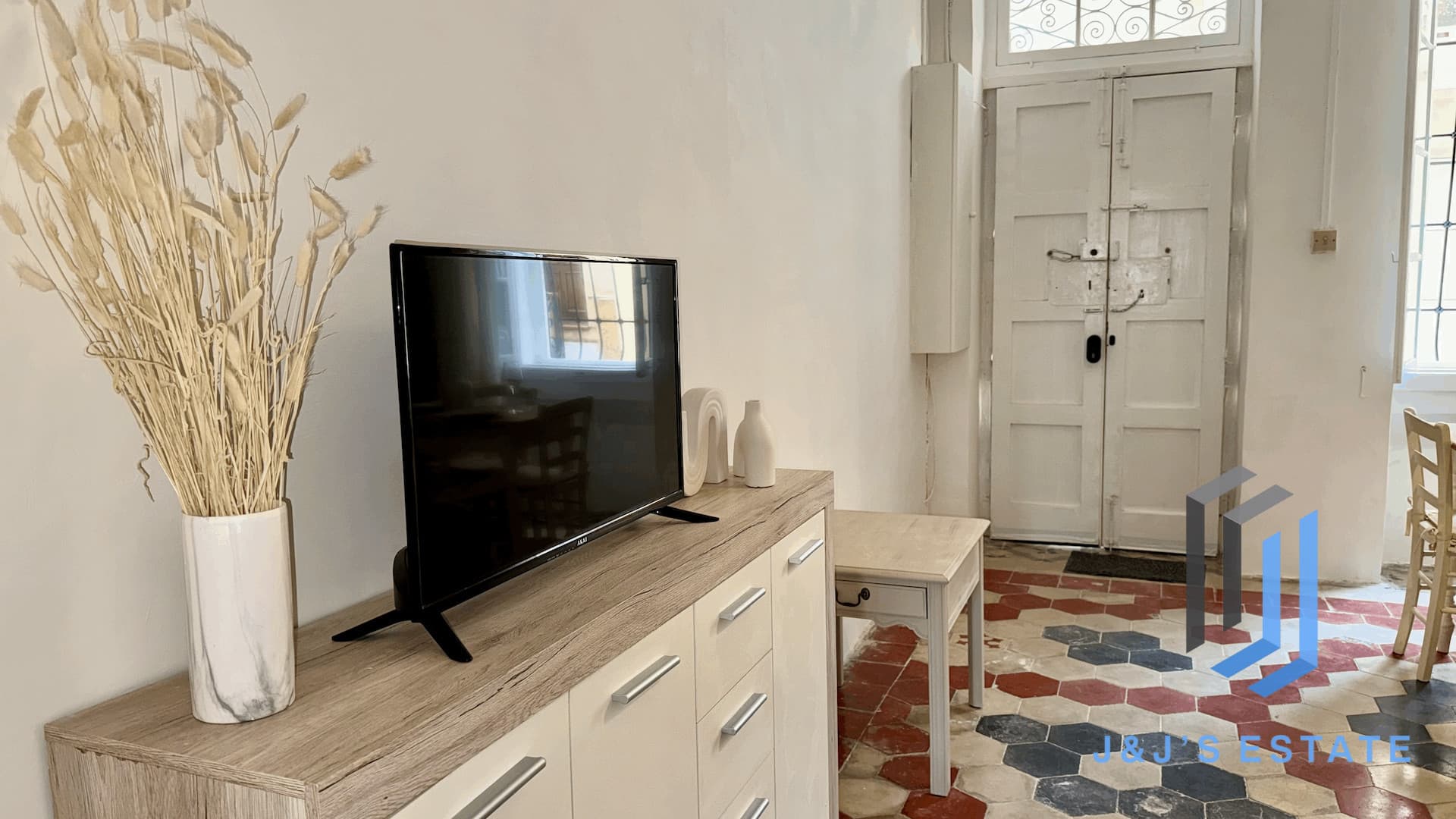 Fully Furnished Maisonette with One Bedroom in Lively St Julian's · 3