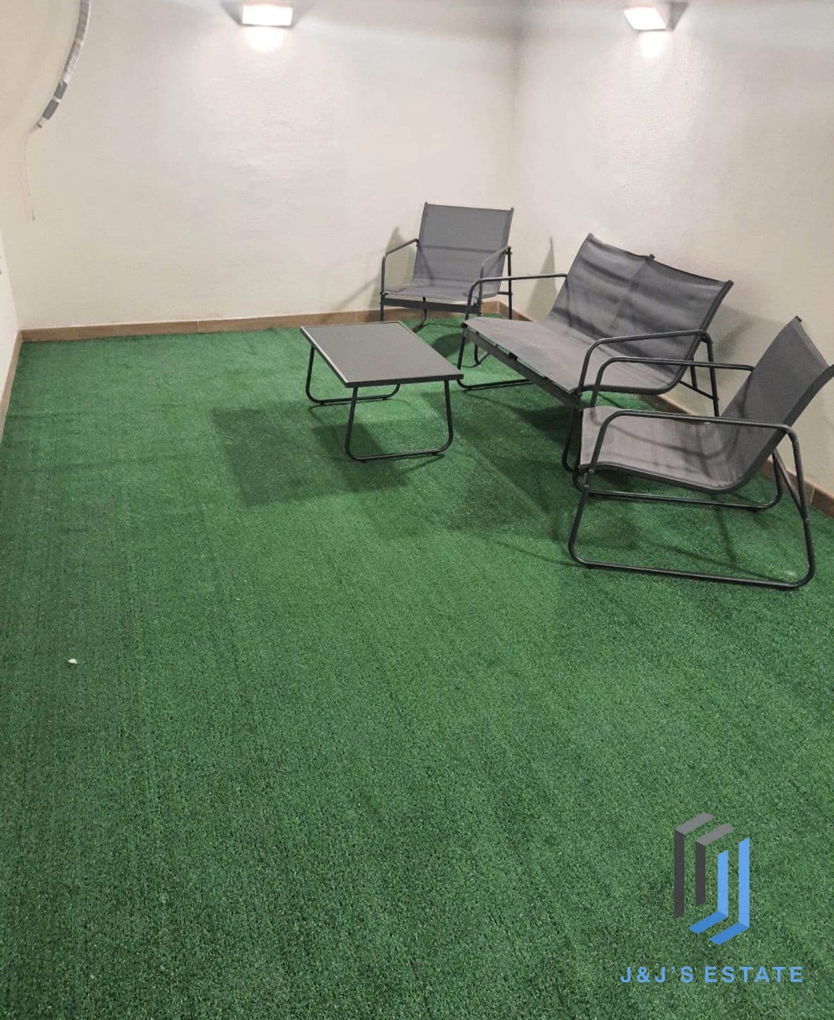 Modern 2 Bedroom Apartment in Mosta · 6