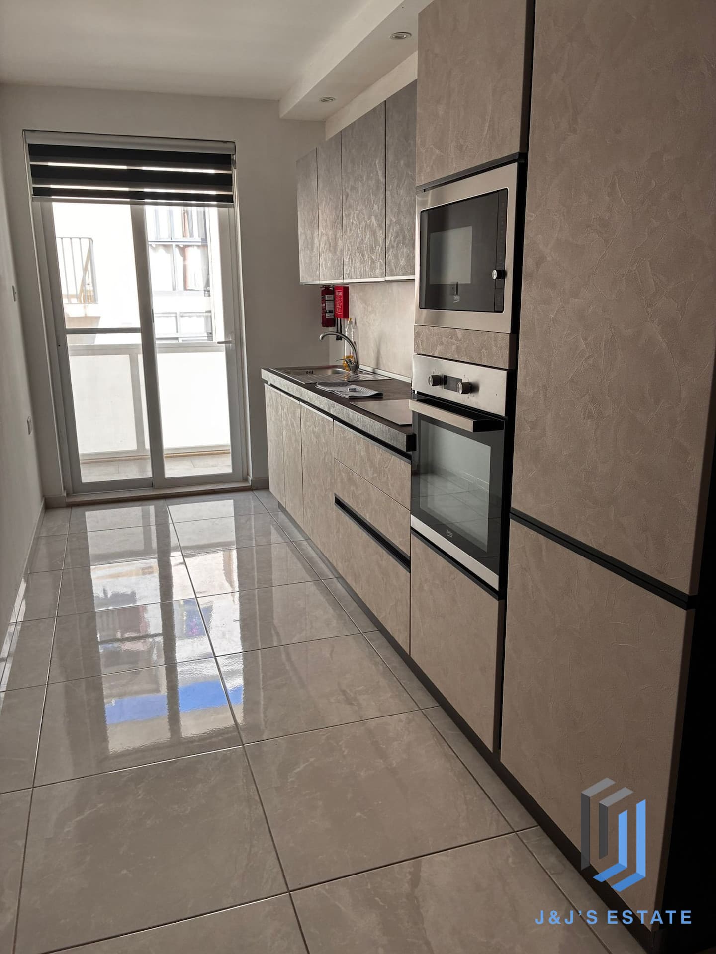 Fully Furnished One Bedroom Apartment in Lovely Gzira · 2