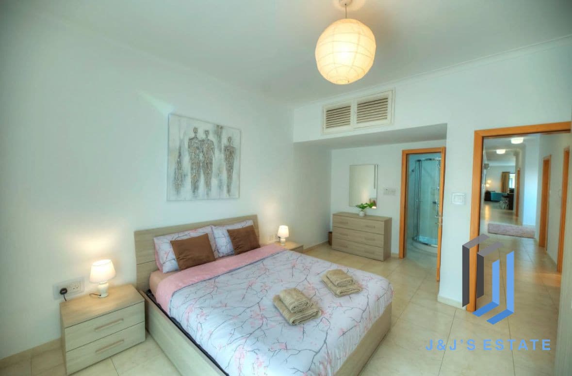 Modern & Spacious 3-Bedroom Apartment in Gżira · 6