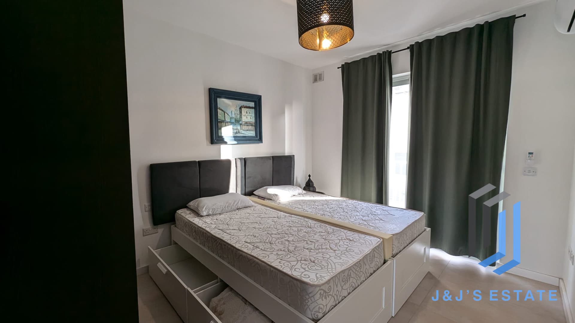 Swieqi | Modern 3 Bedroom with Terrace · 7
