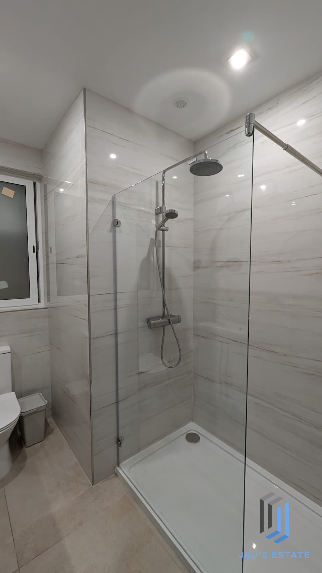 Swieqi | Modern 3 Bedroom with Terrace · 12
