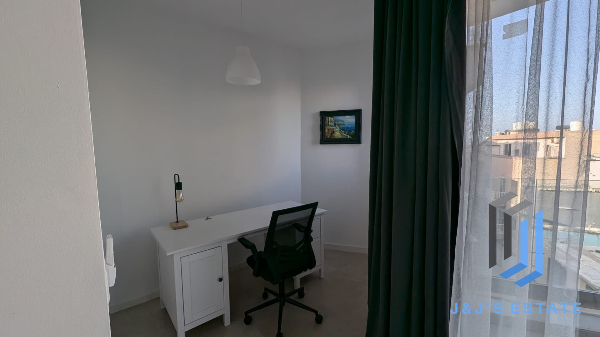 Swieqi | Modern 3 Bedroom with Terrace · 14