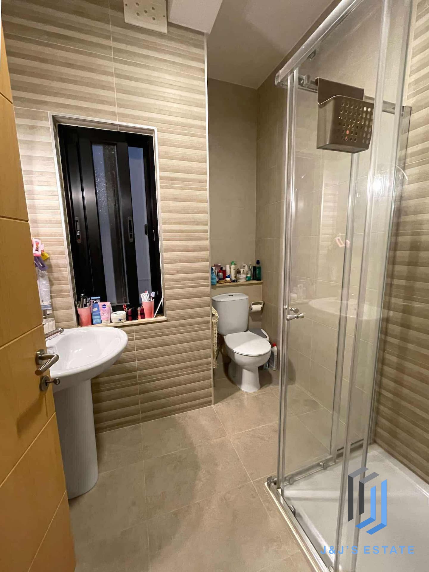 Spacious 2 Bedroom Apartment in Fgura · 9