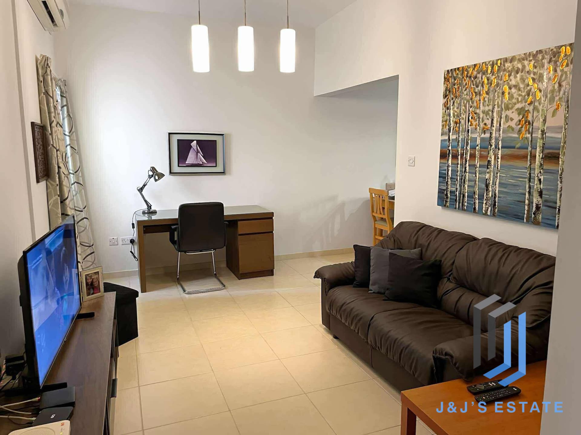 Spacious 2 Bedroom Apartment in Fgura