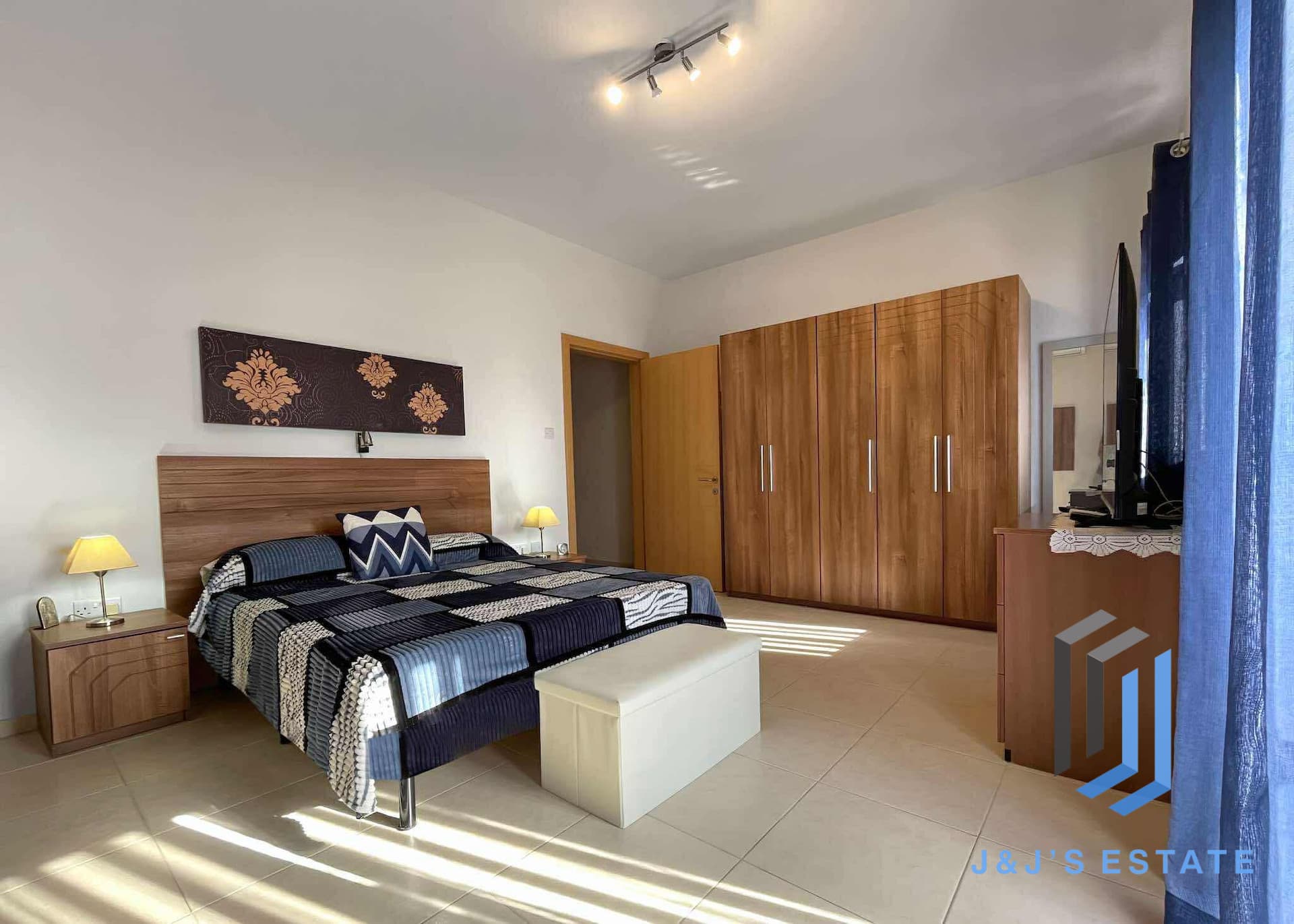 Spacious 2 Bedroom Apartment in Fgura · 6