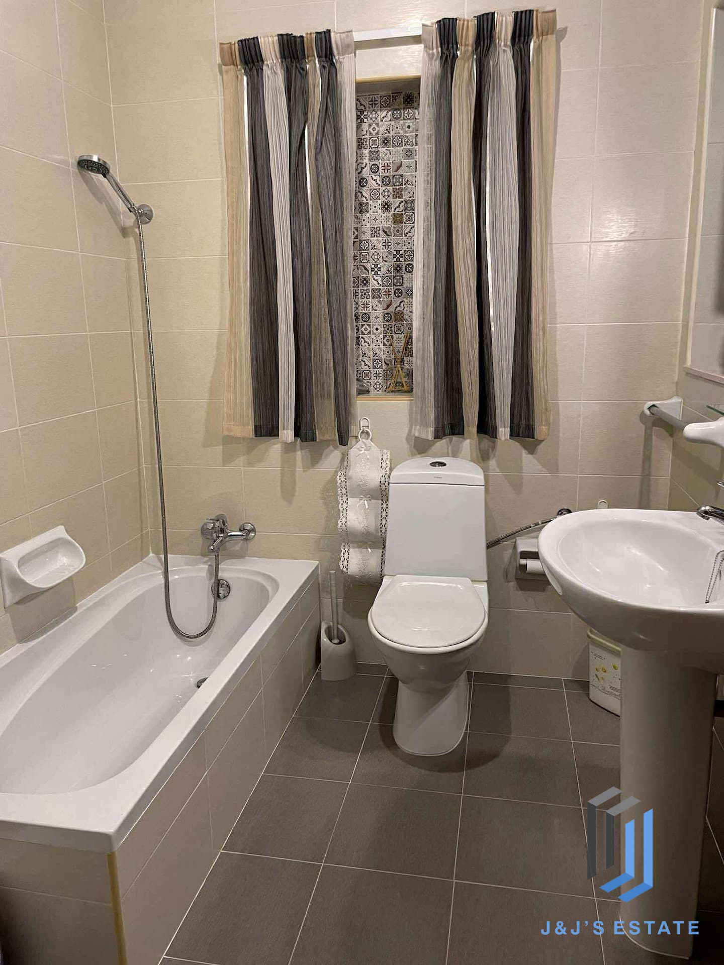 Spacious 2 Bedroom Apartment in Fgura · 10