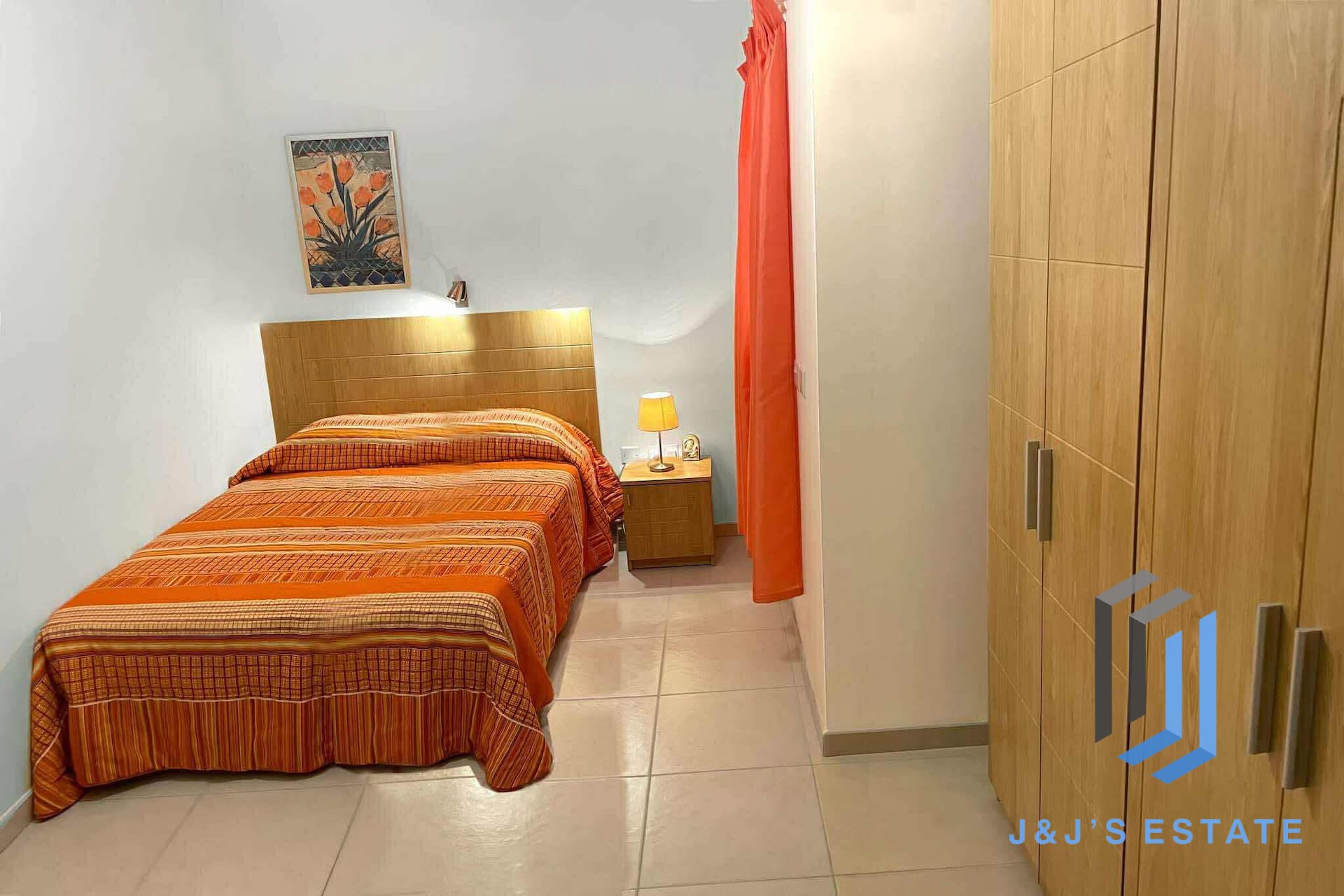 Spacious 2 Bedroom Apartment in Fgura · 7