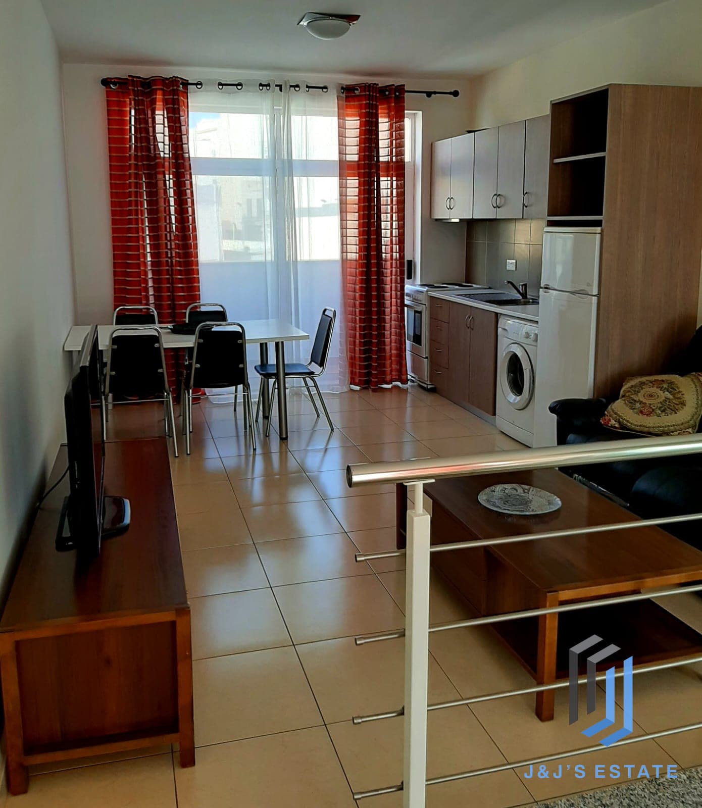 Gzira Duplex Penthouse · 2