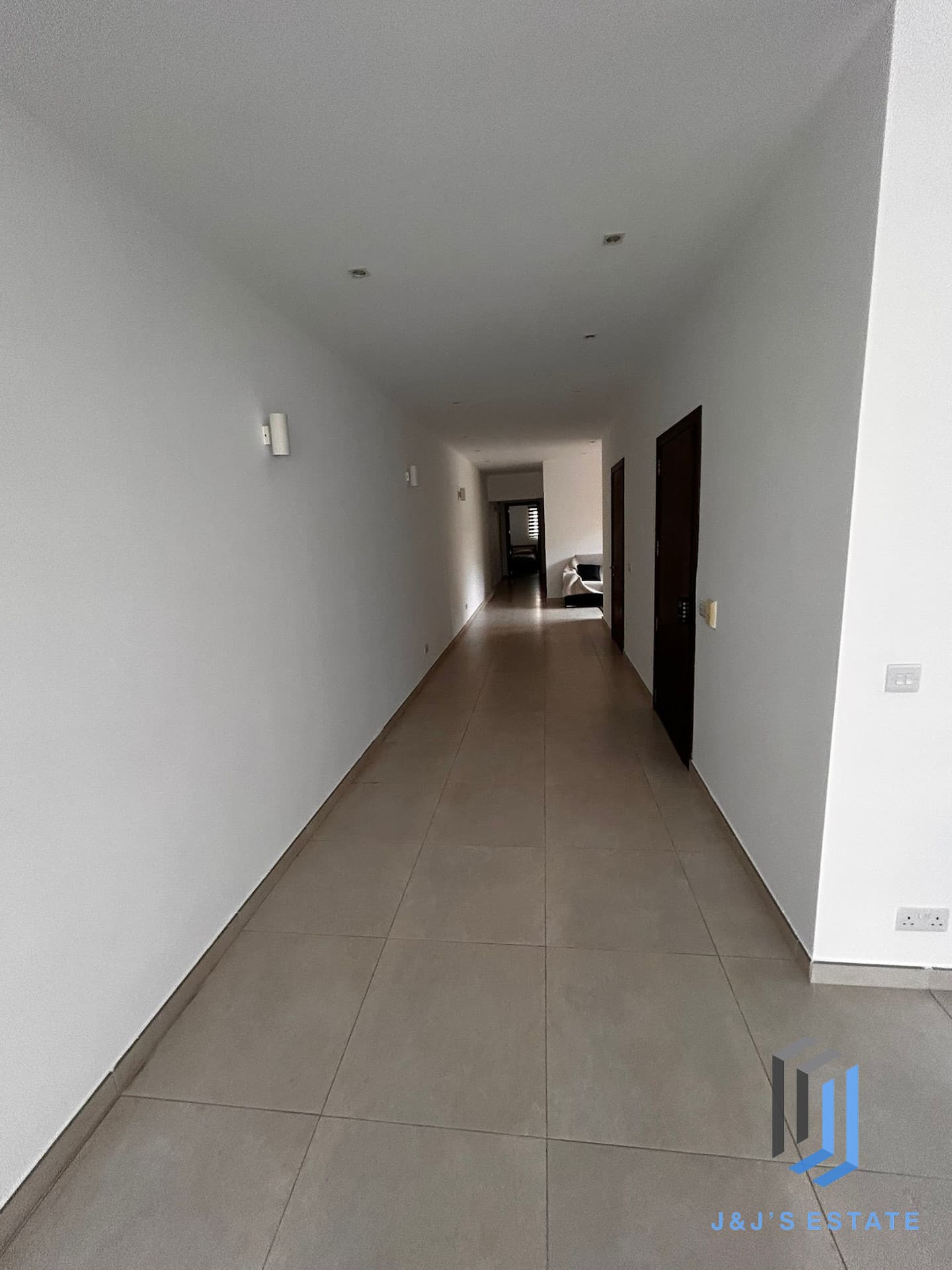Swieqi Modern 3 Bedroom Apartment · 9