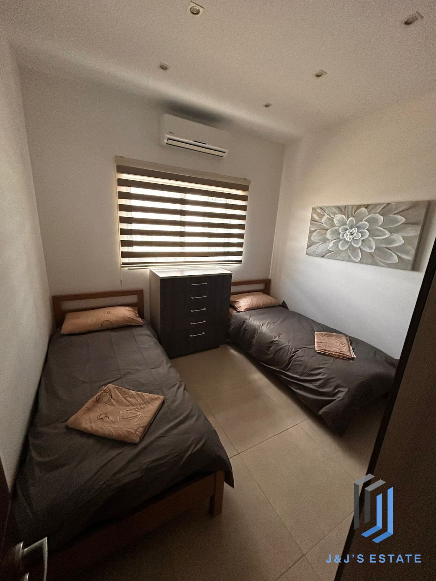Swieqi Modern 3 Bedroom Apartment · 5